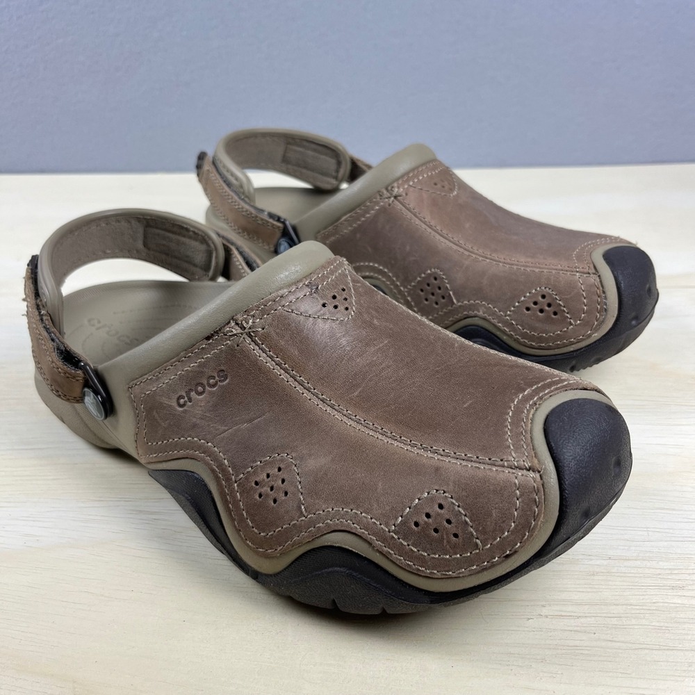 Crocs Swiftwater Mens 10 Brown Leather Clogs Adjustable Strap
